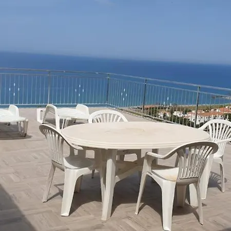 Leomar Casa *