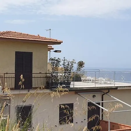 Leomar Casa Holiday home