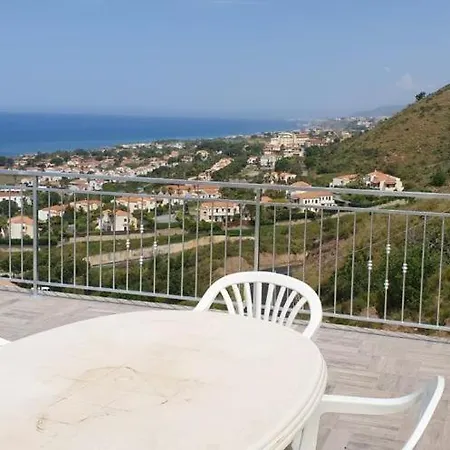 Leomar Casa Holiday home